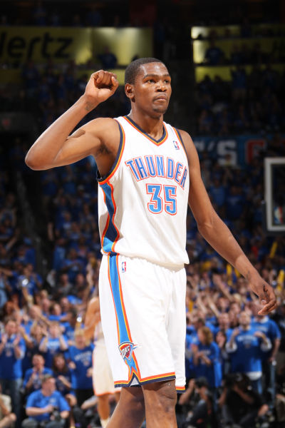 瓦基弗费内争新赛季首冠！中国球员还未到位，两队曾各5次夺冠（瓦基弗与费内冲击新季首冠：中国球员尚未归队，双方均曾5夺桂冠）