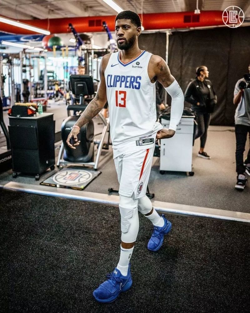 加盟至今仅替补出场2次，斯基拉：吉拉尔迪可能冬窗离开罗马（斯基拉：吉拉尔迪加盟后仅两次替补出场，冬窗或将离开罗马）