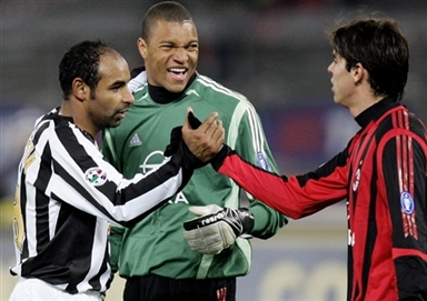 官方：恩佐、阿尔瓦雷斯、朱利亚诺和莫利纳退出阿根廷大名单（阿根廷队官宣：恩佐、阿尔瓦雷斯、朱利亚诺、莫利纳已退出国家队名单）