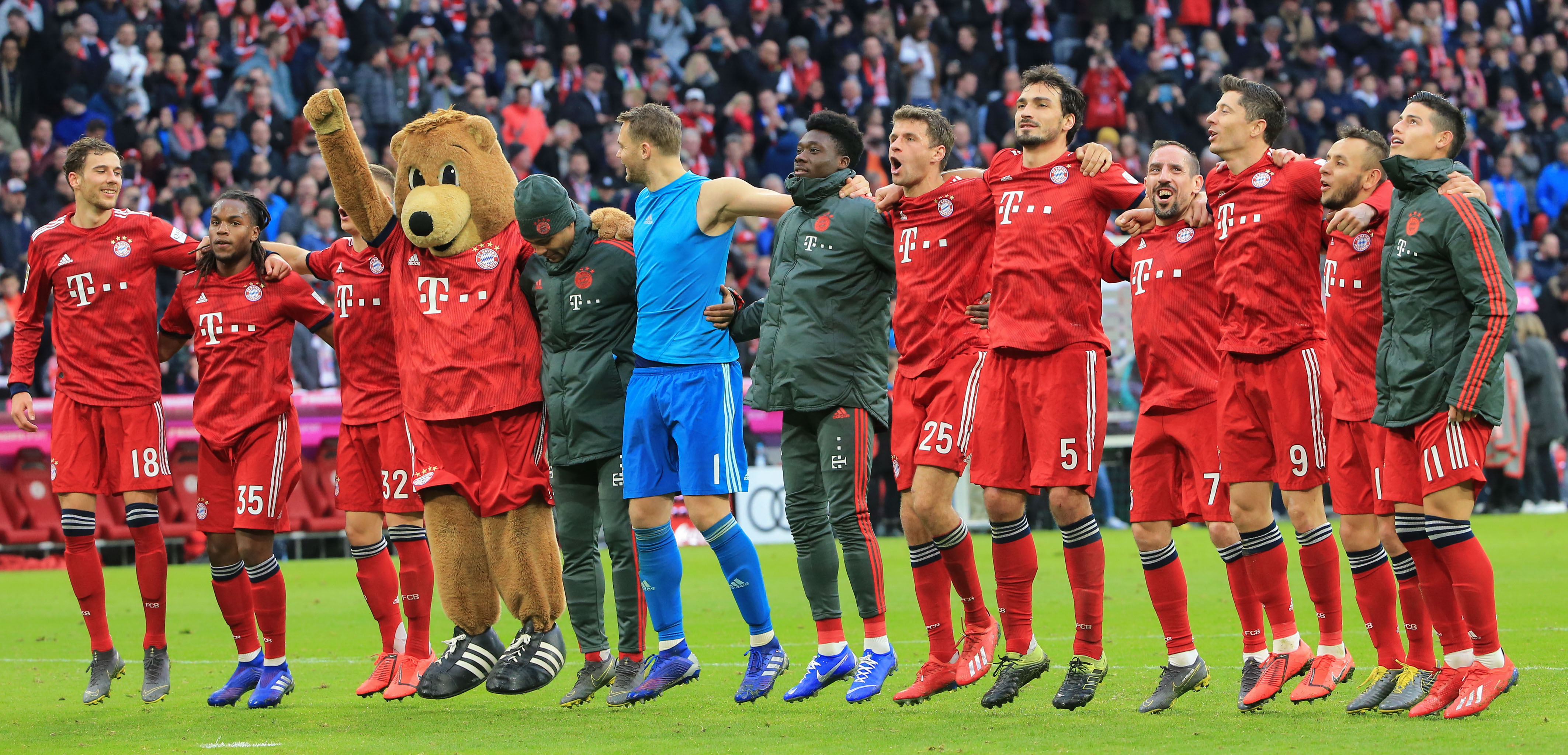 态度积极表现中等：谢尔基vs乌克兰个人集锦（积极投入、发挥中规中矩：谢尔基对阵乌克兰个人集锦）