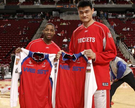 北京战江苏大名单：周琦、赵睿均出战、斯佩尔曼、贾尔斯在列（北京对阵江苏出场名单出炉：周琦赵睿确认登场，斯佩尔曼、贾尔斯入选）