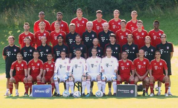 英超曼城与切尔西积分榜竞争激烈（英超积分榜曼城与切尔西争夺白热化）