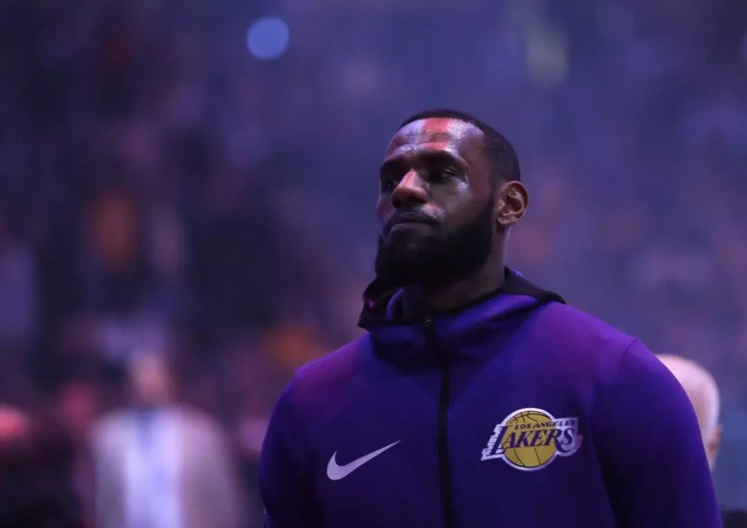 巴萨客战瓜达拉哈拉首发：特尔施特根首发，亚马尔、拉师傅在列（巴萨客战瓜达拉哈拉首发出炉：特尔施特根先发，亚马尔、拉师傅同列）