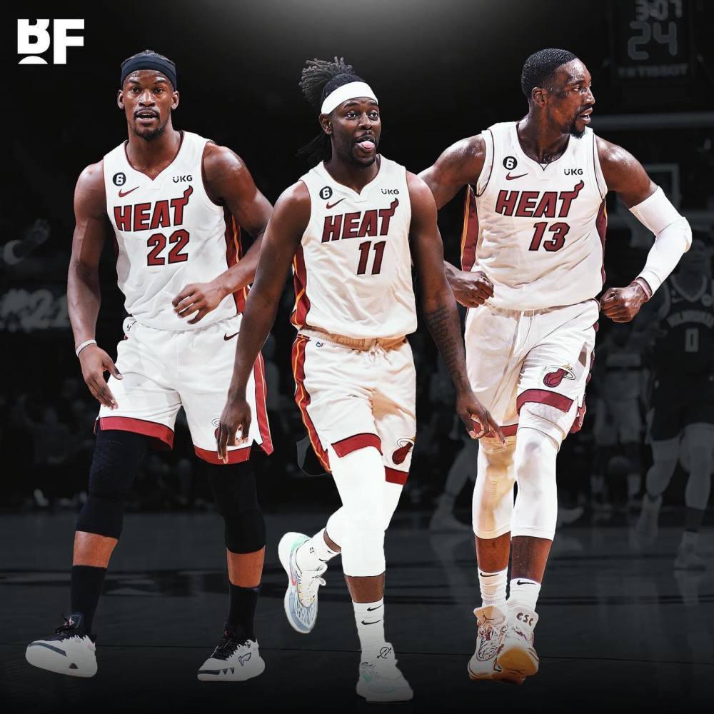 中场组织者如何阅读比赛？（中场核心如何洞察比赛？）