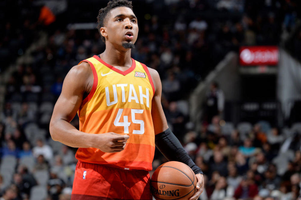 体坛：邦本宜裕续约陷入困局，“要价100万美元年薪”不属实（体坛：邦本宜裕续约受阻，百万美元年薪传闻不实）