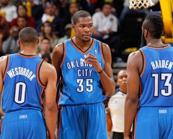 回忆那激动人心的比赛时刻（重温那些令人热血沸腾的赛场瞬间）