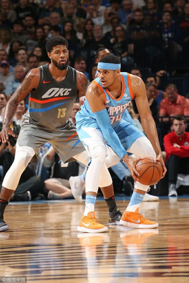 随着多特蒙德2-0，德甲最新积分榜出炉：争冠悬念已经不大了（多特蒙德2-0告捷，德甲积分榜更新：冠军归属已趋明朗）