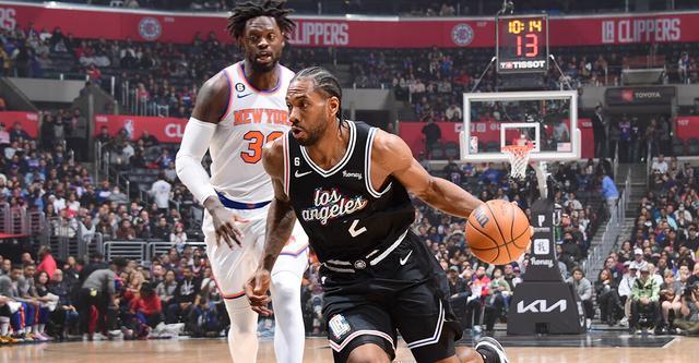 斯波谈希罗脚趾伤势：训练师觉得上场不妥当，会在明天重新评估（斯波更新希罗脚趾伤势：训练师建议暂不出战，明日再评估）