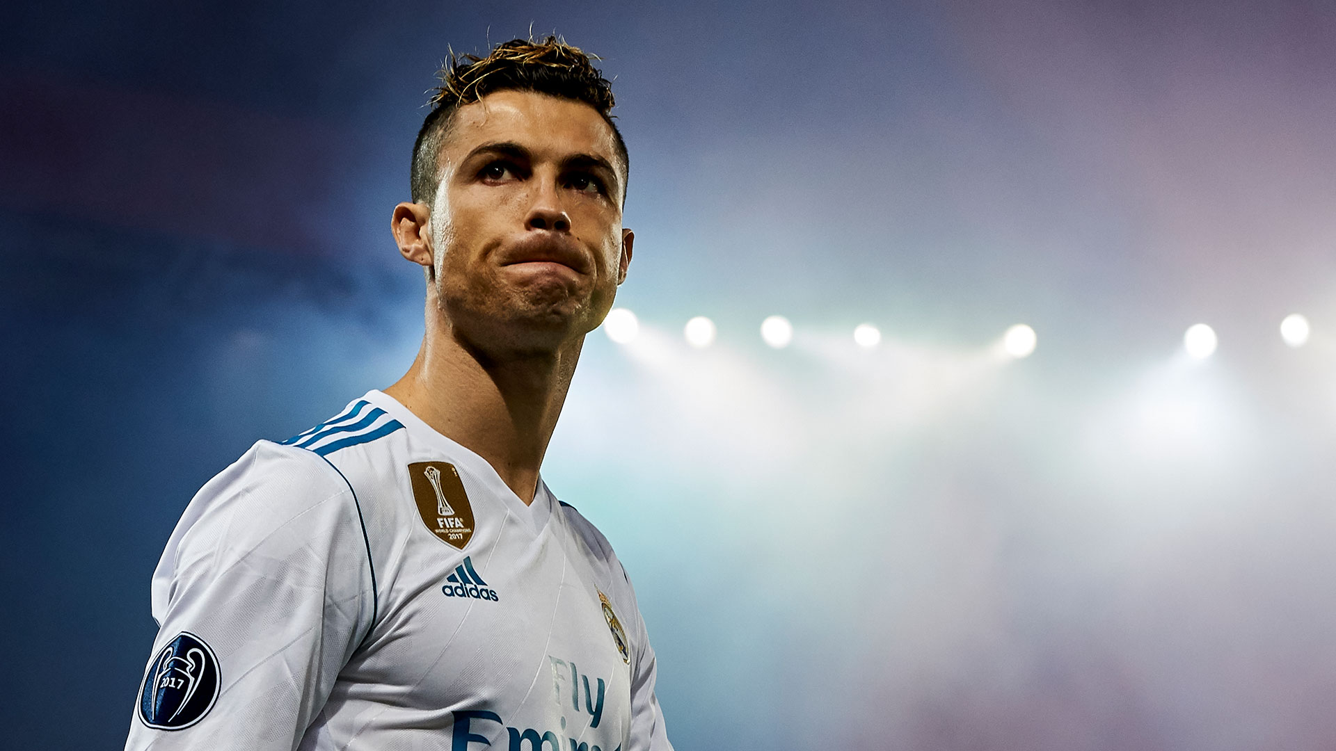 半场：热那亚1-1佛罗伦萨，厄斯蒂高破门，古德蒙德松点射（半场战报：热那亚1-1佛罗伦萨，厄斯蒂高建功，古德蒙德松点射）