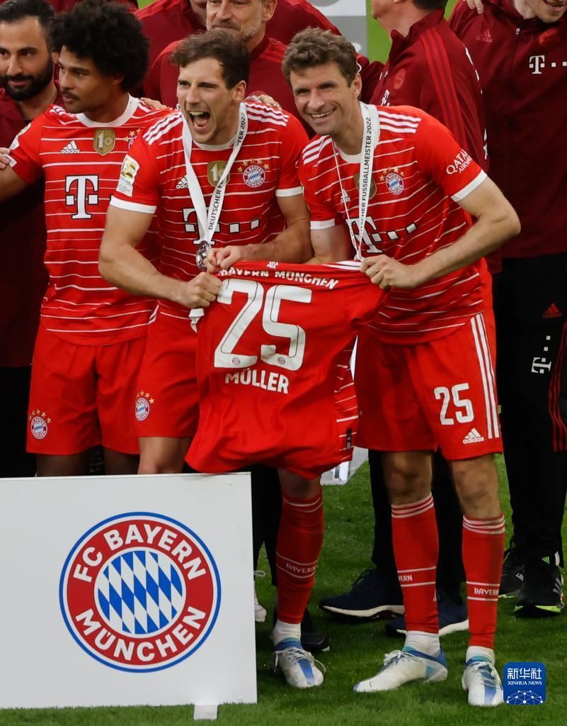 巴黎人报盛赞埃唐-姆巴佩：他敢于冒险，敢于发声，永不放弃（巴黎人报力赞埃唐-姆巴佩：敢闯敢言，永不言弃）