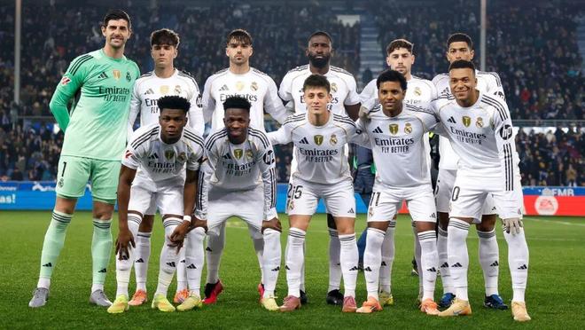 一场0-1爆出大冷门，意甲领头羊倒下，惨遭淘汰，萨里神换人（0-1爆冷，意甲榜首队折戟出局，萨里妙手换人成关键）