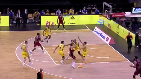 马里奥-苏亚雷斯：巴列卡斯不像西甲球场，像第三世界的球场（马里奥-苏亚雷斯：巴列卡斯更像第三世界球场，而非西甲场馆）